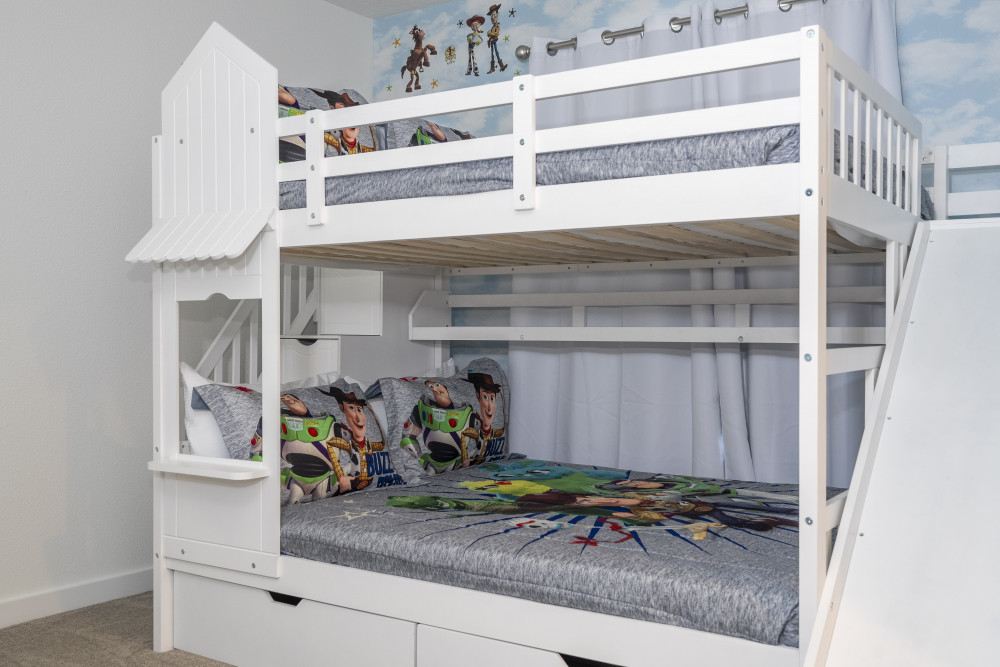 The Hub at Westside 7