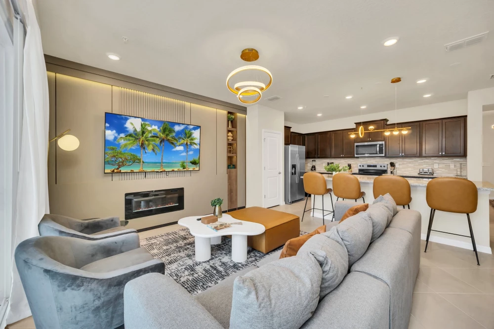 Windsor Cay 18