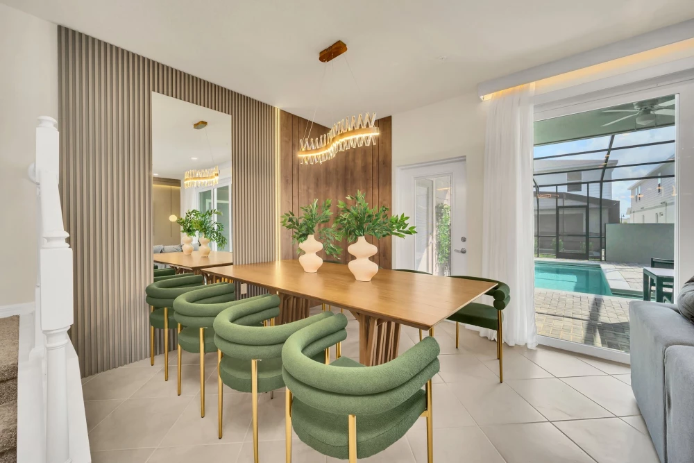 Windsor Cay 18