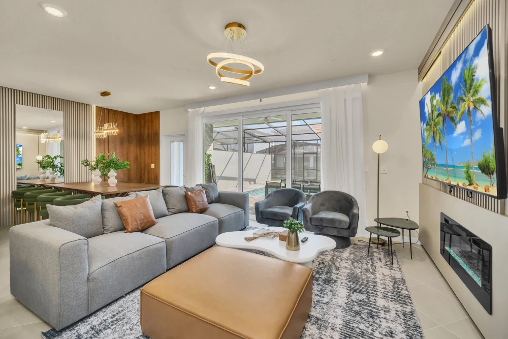 Windsor Cay 18