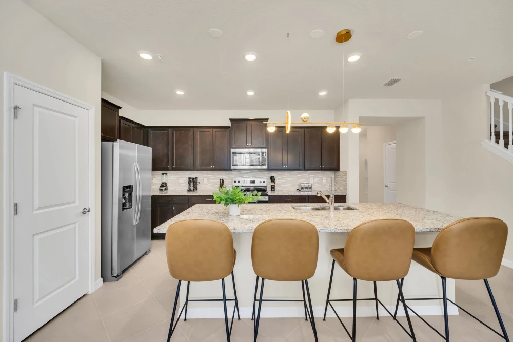Windsor Cay 18