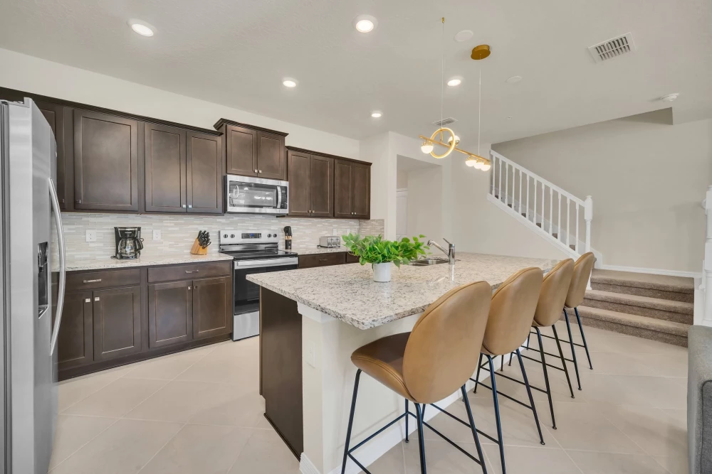 Windsor Cay 18