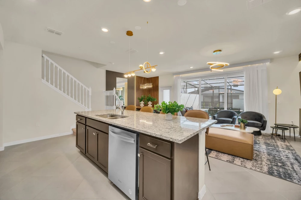 Windsor Cay 18