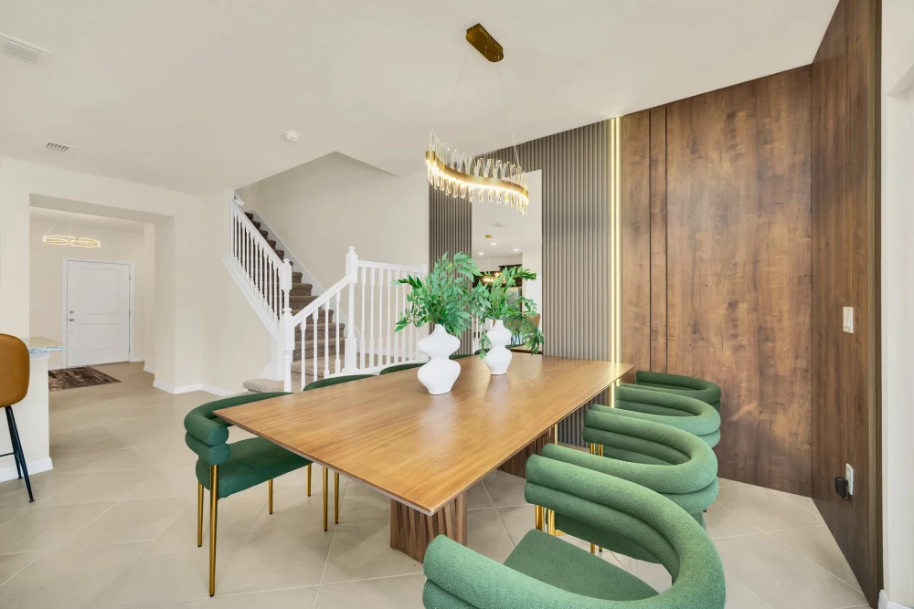 Windsor Cay 18