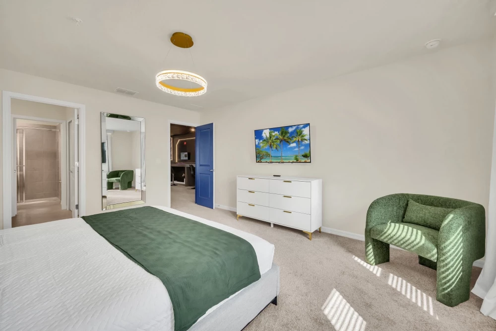 Windsor Cay 18