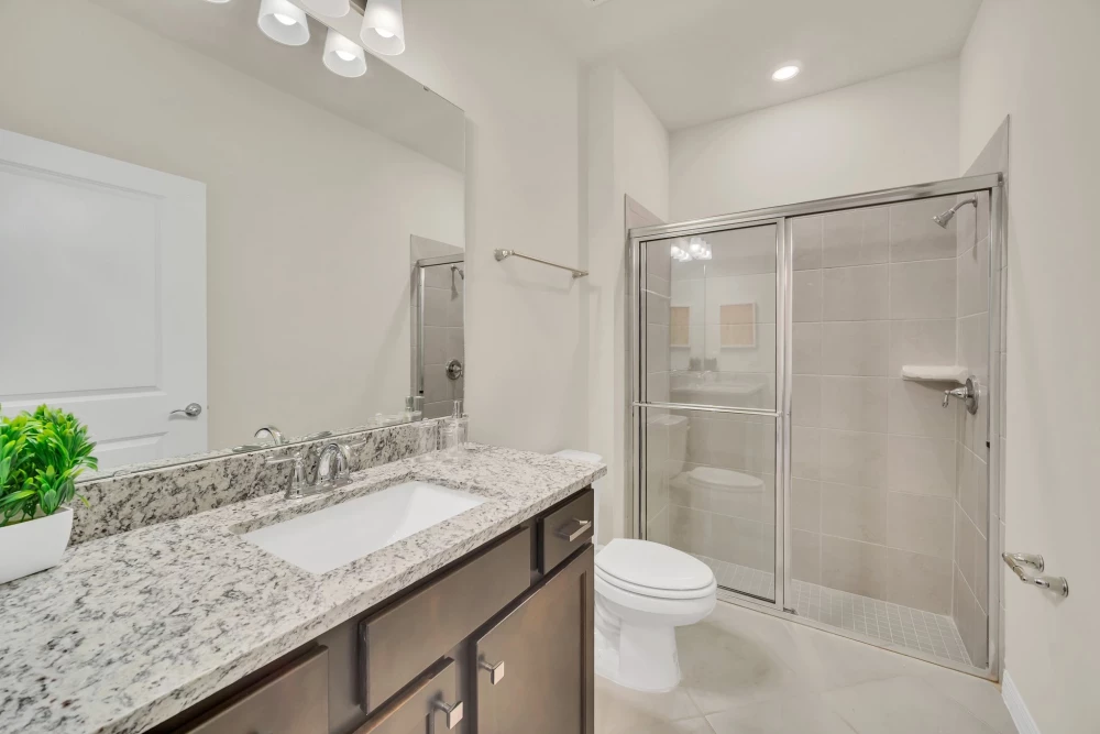 Windsor Cay 18