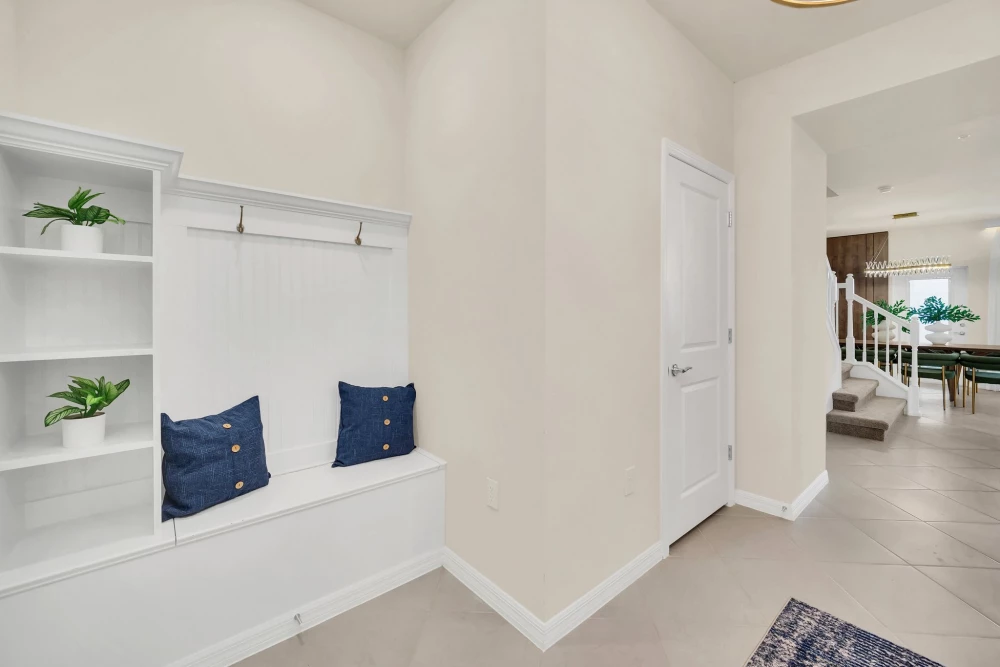 Windsor Cay 18