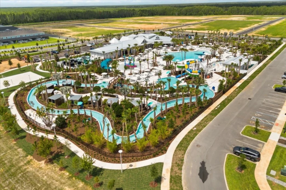 Windsor Cay 18