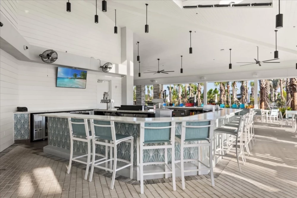 Windsor Cay 18