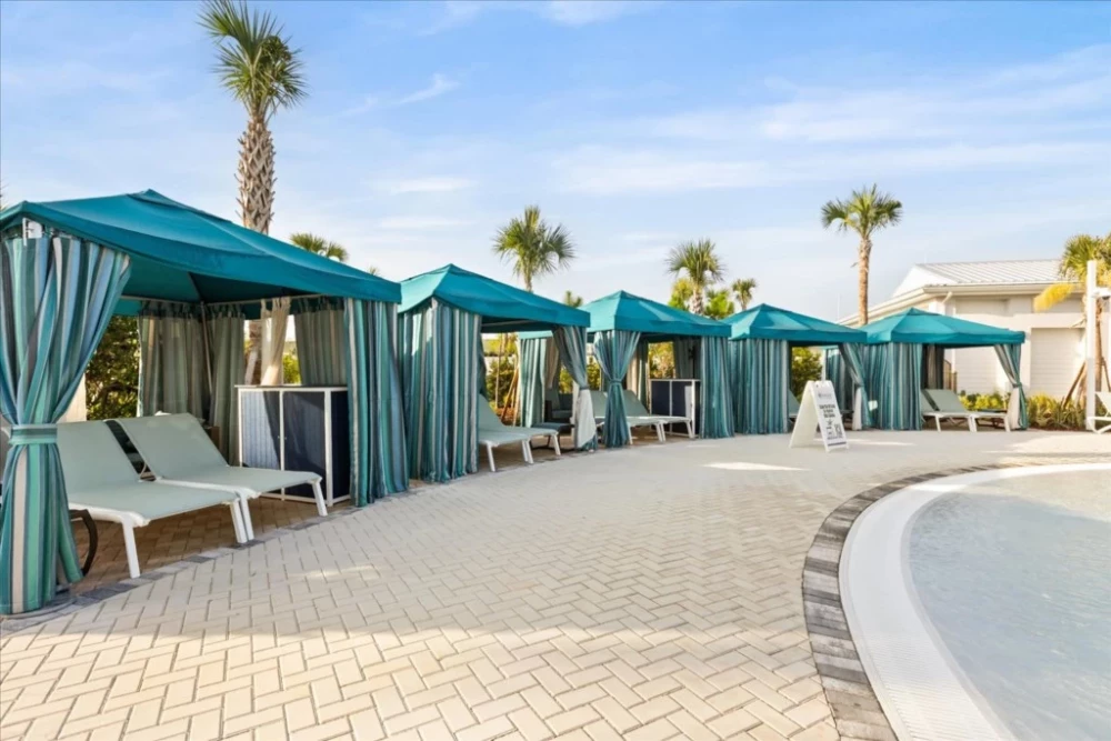Windsor Cay 18