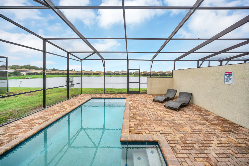 Windsor at Westside 355