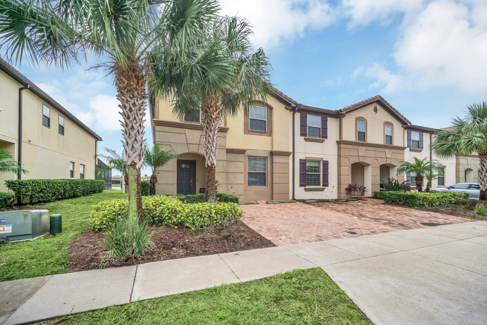 Windsor at Westside 355