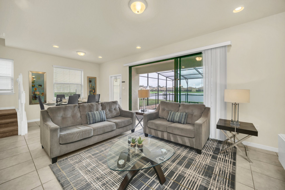 Windsor at Westside 355