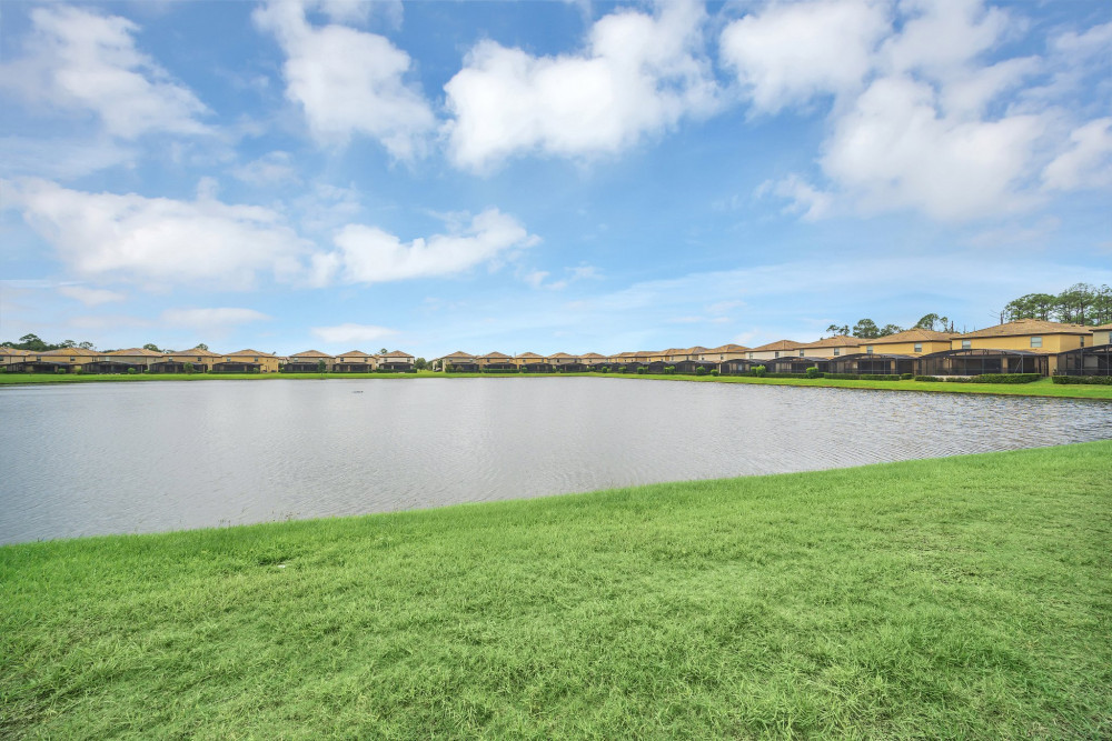 Windsor at Westside 355