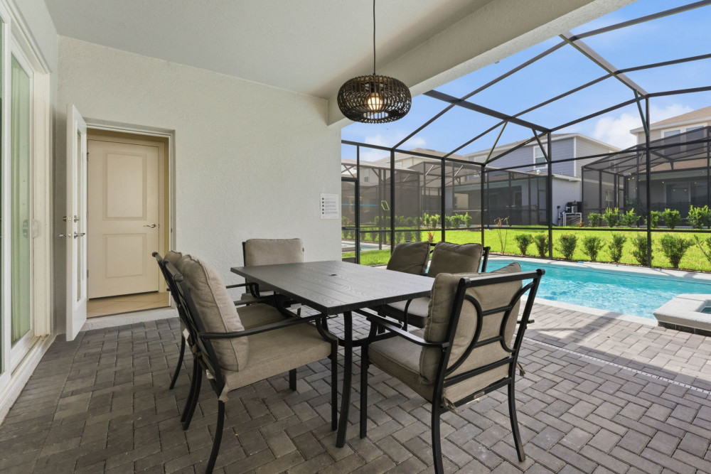 Windsor Cay 20