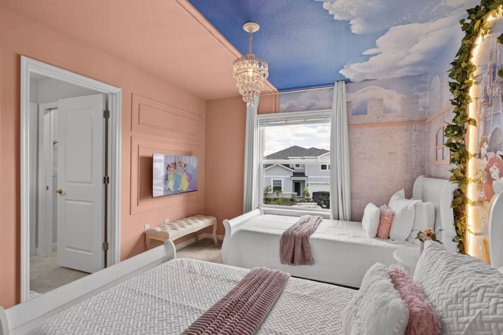 Windsor Cay 32