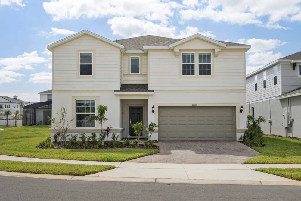Windsor Cay 32