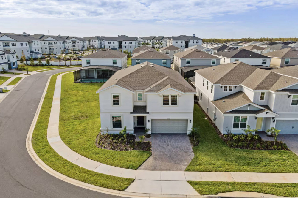 Windsor Cay 32