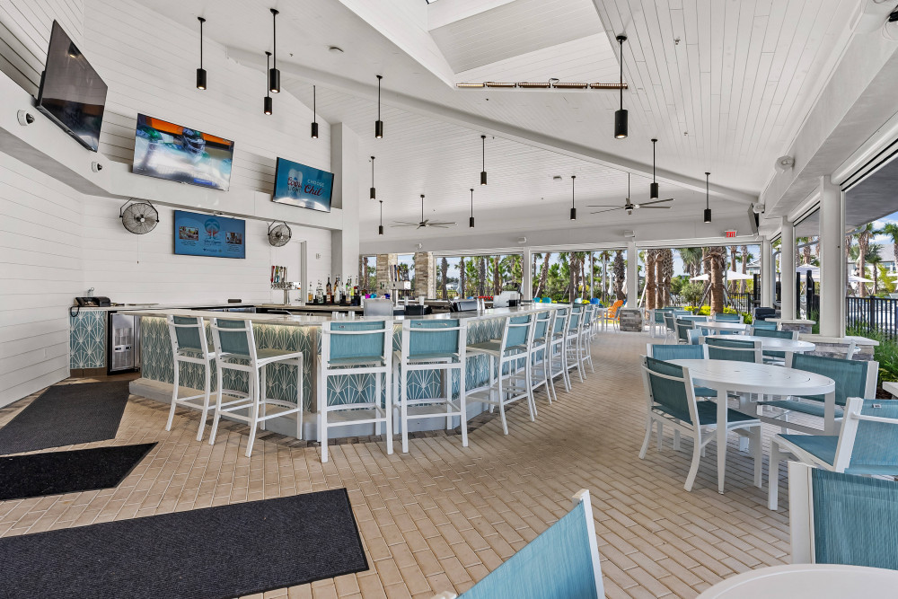 Windsor Cay 32