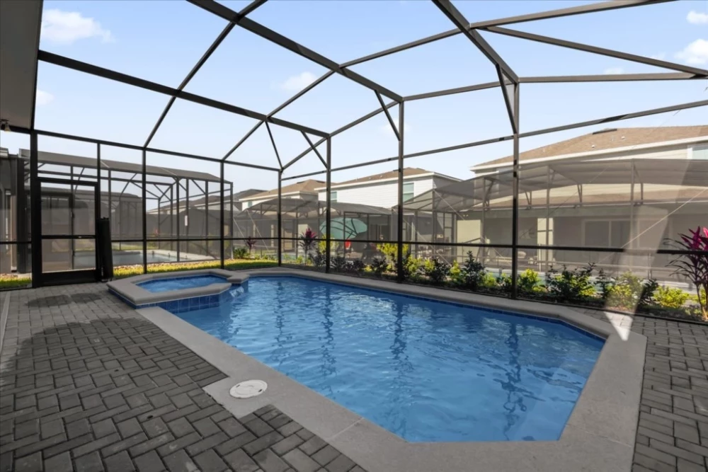 Windsor Cay 46