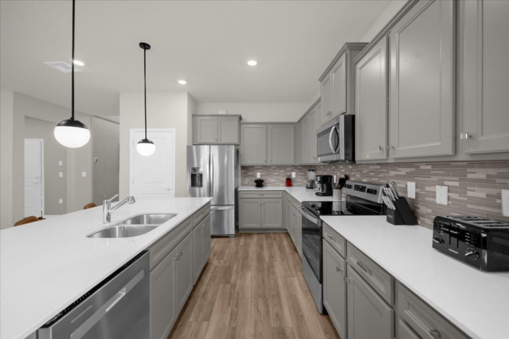 Windsor Cay 47