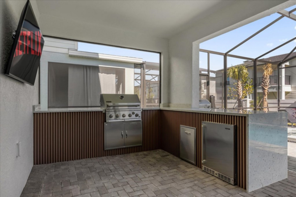 Windsor Cay 47