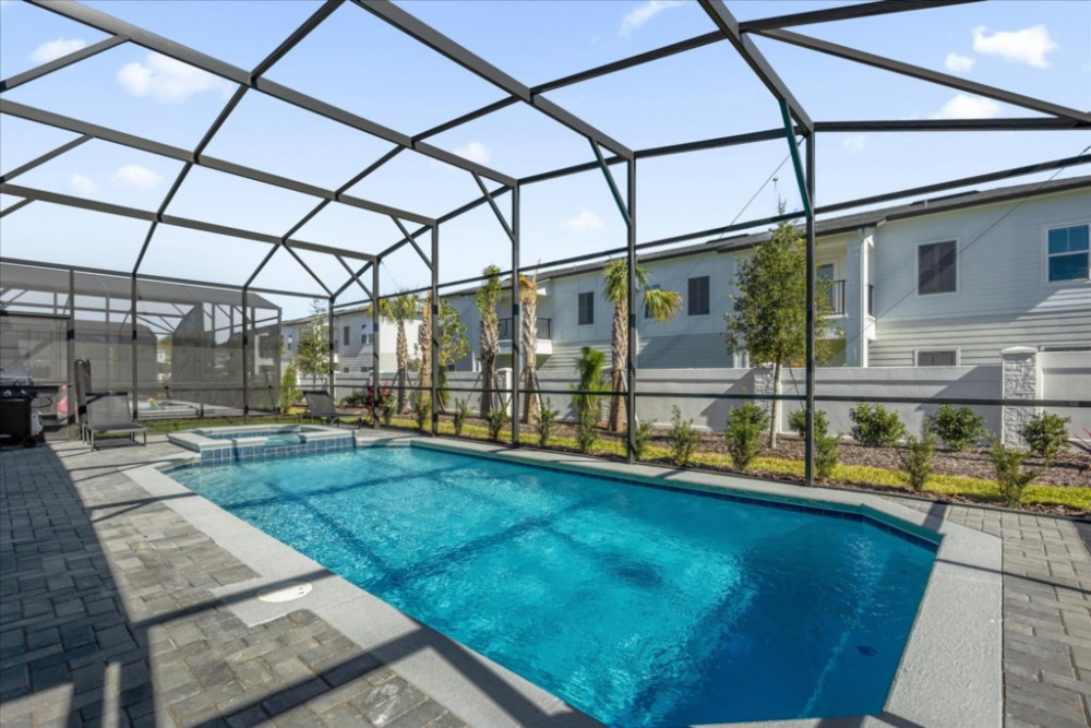 Windsor Cay 47