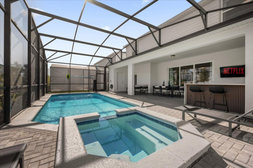 Windsor Cay 47