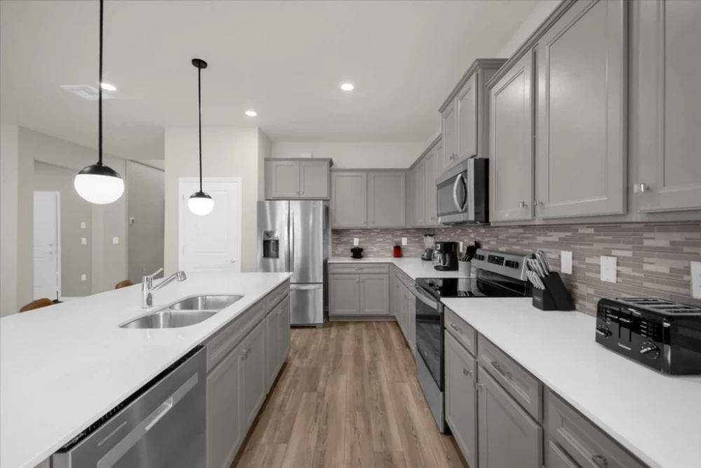 Windsor Cay 47