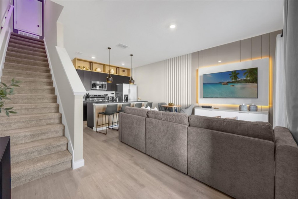 The Hub at Westside 5