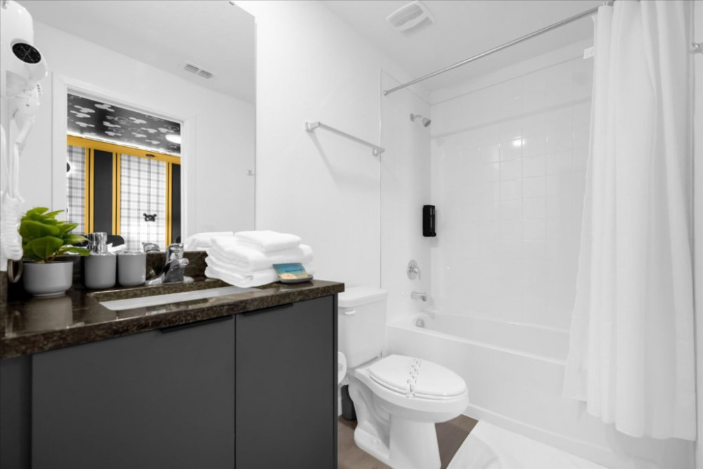 The Hub at Westside 5