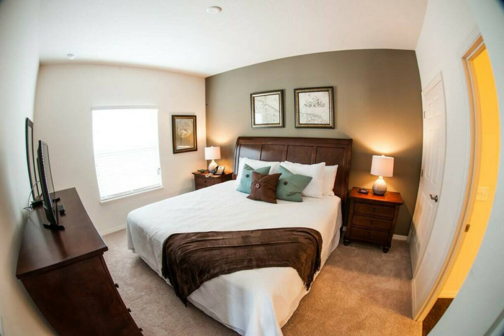 West Lucaya Village 4