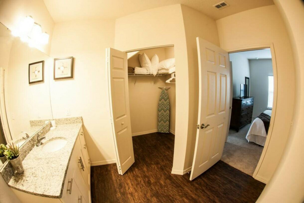 West Lucaya Village 4