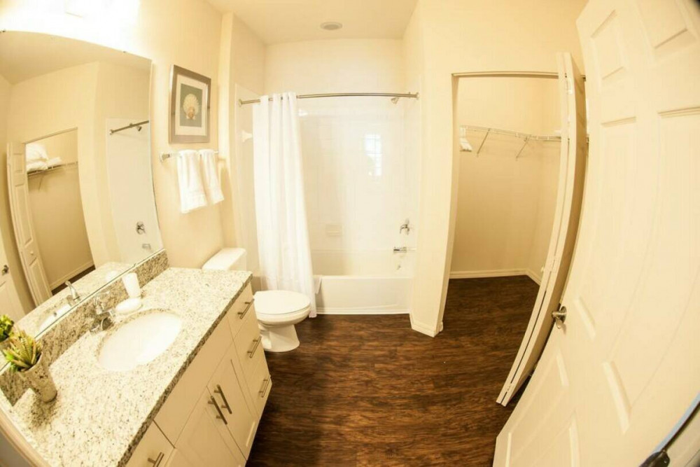 West Lucaya Village 4