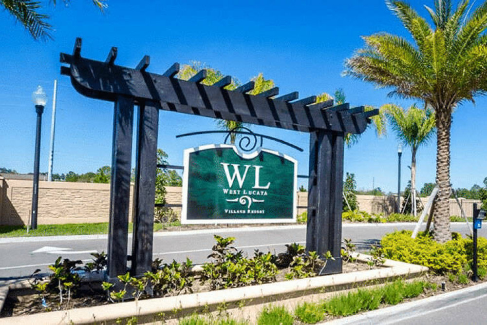 West Lucaya Village 4