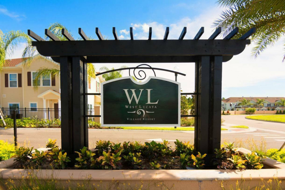 West Lucaya Village 4