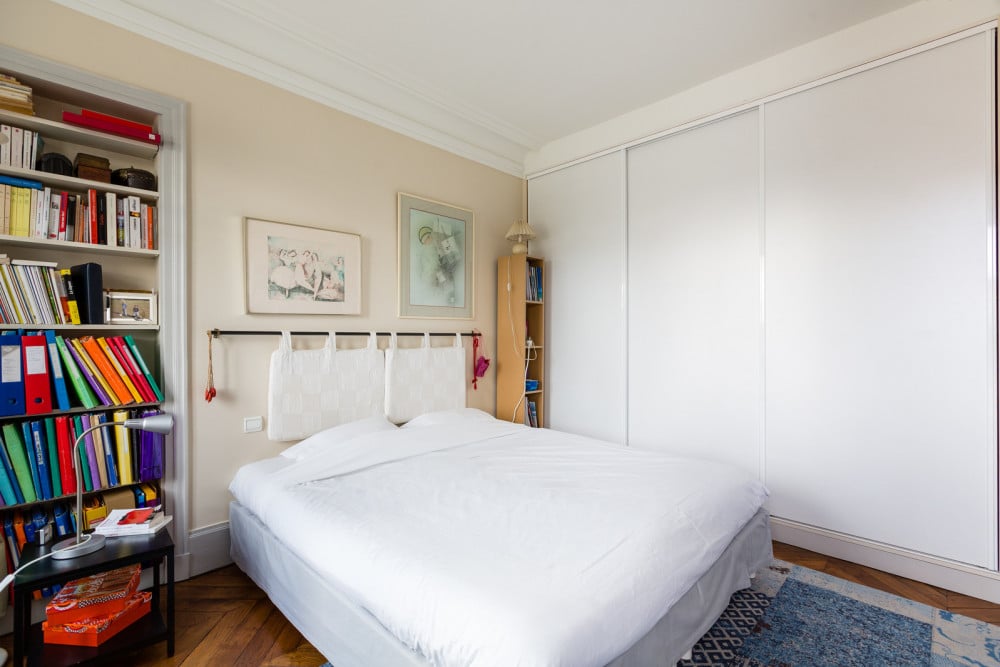 Overlooking the Seine on Ile de la Cité