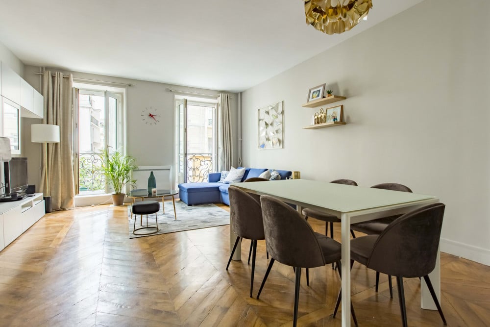 Jazzy Blues by Châtelet