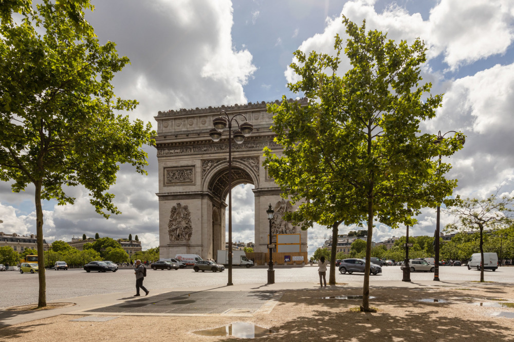 Footsteps from the Arc de Triomphe