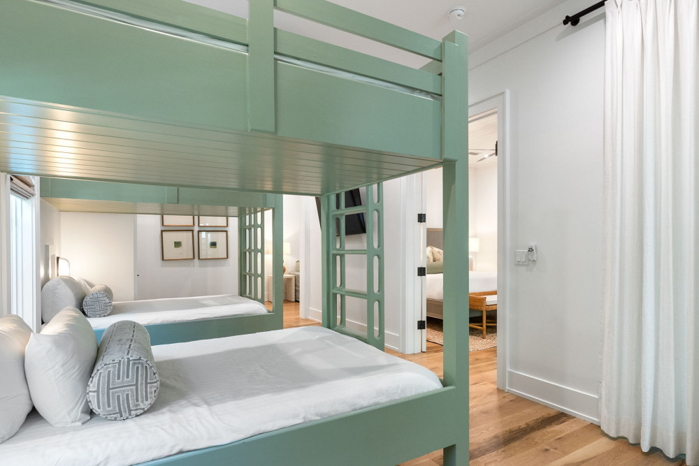 Seagrove 44