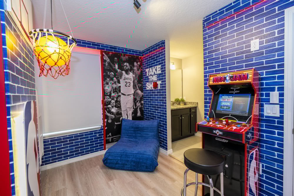 Windsor at Westside 600