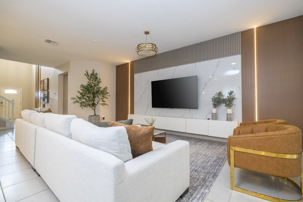 Windsor at Westside 600