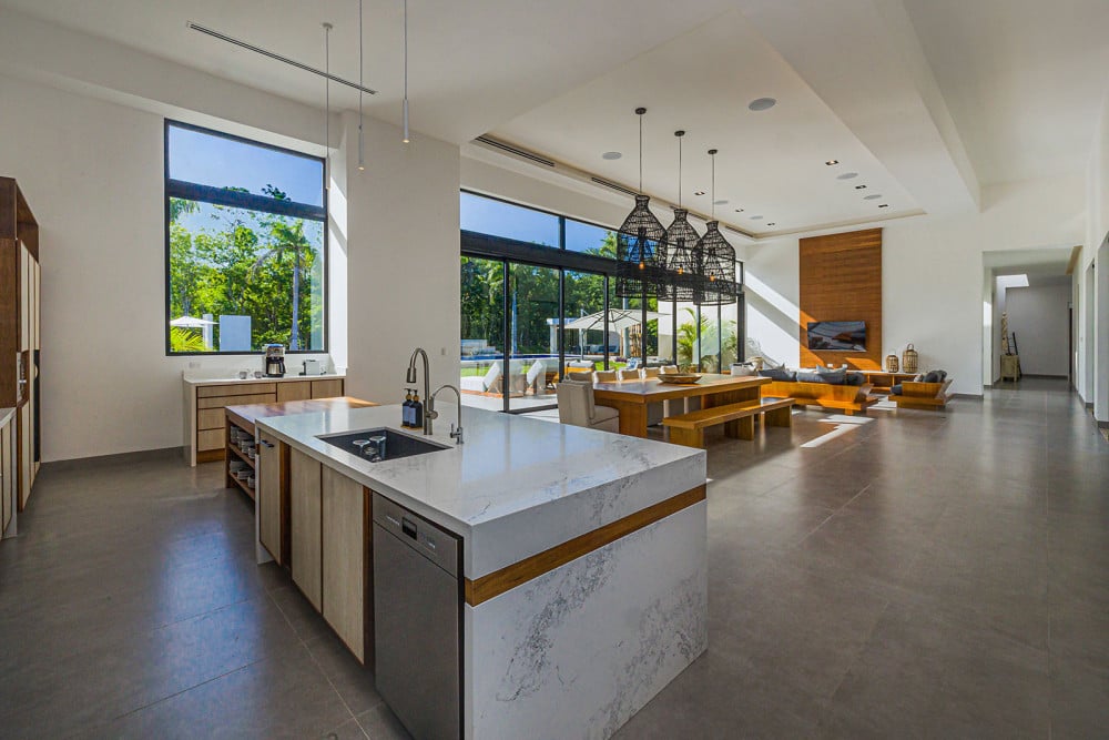 L'and at Mariposa - 7 Bed