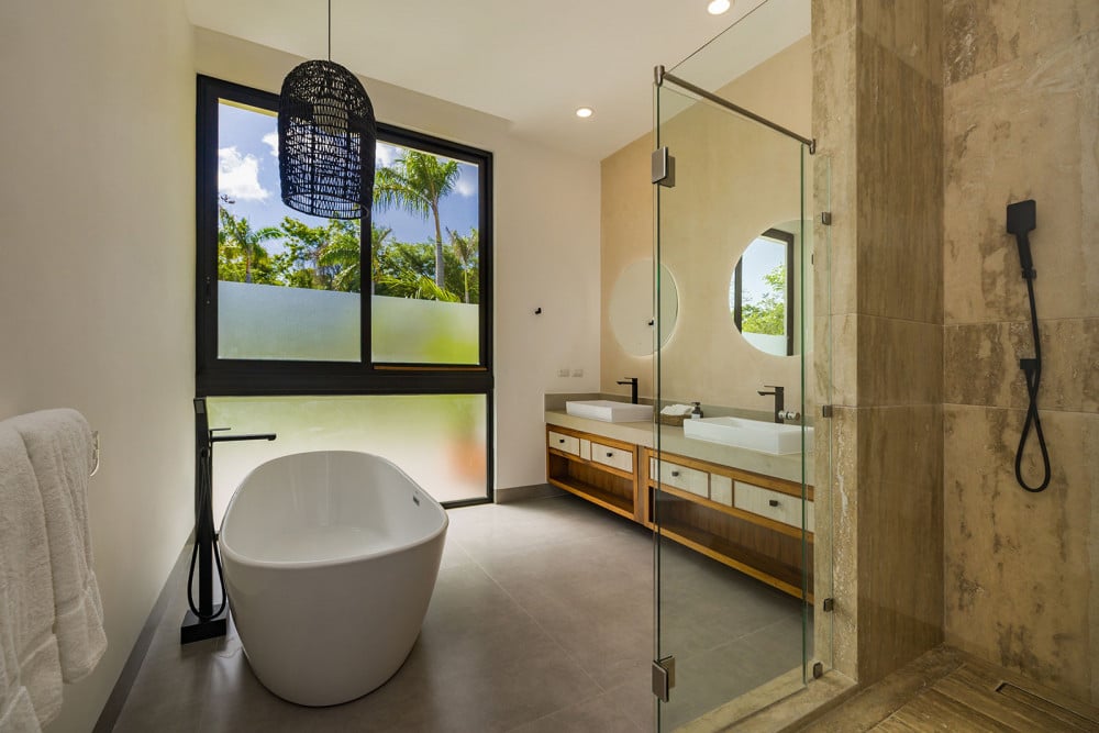 L'and at Mariposa - 7 Bed