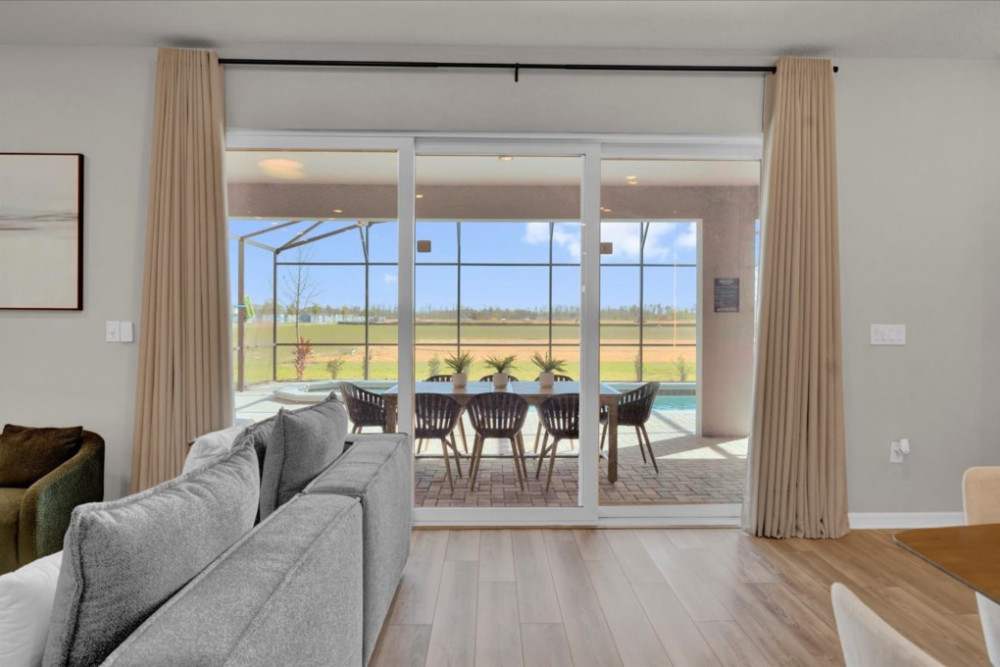 Windsor Cay 67