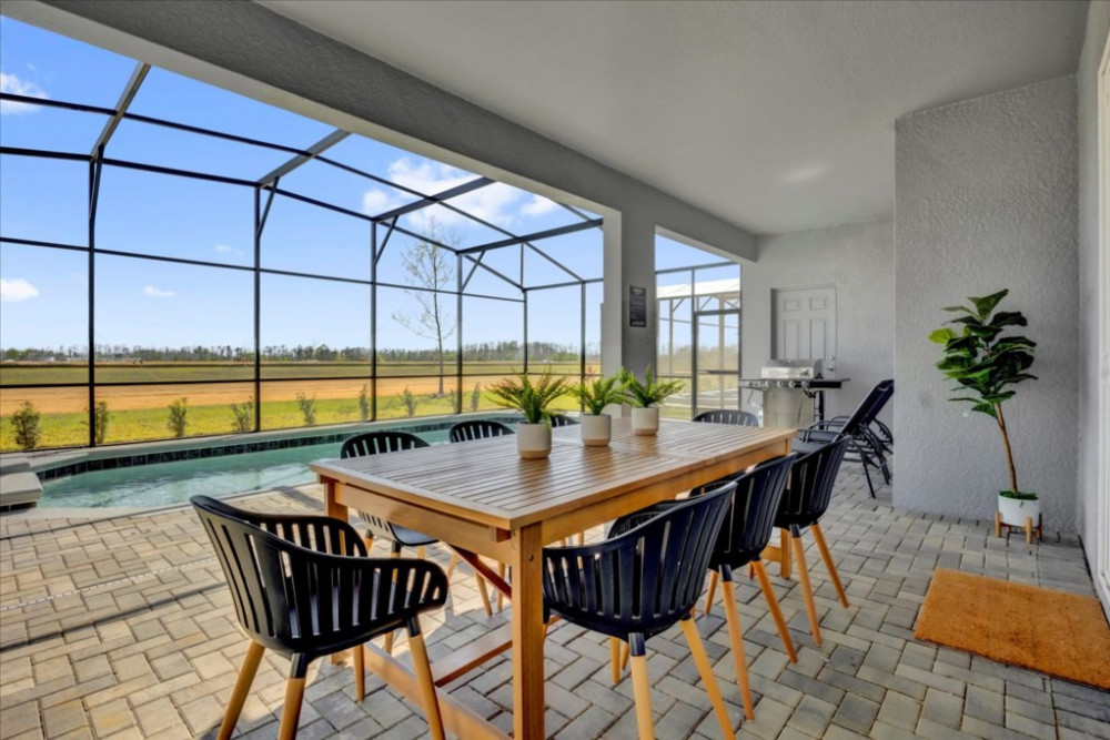 Windsor Cay 67