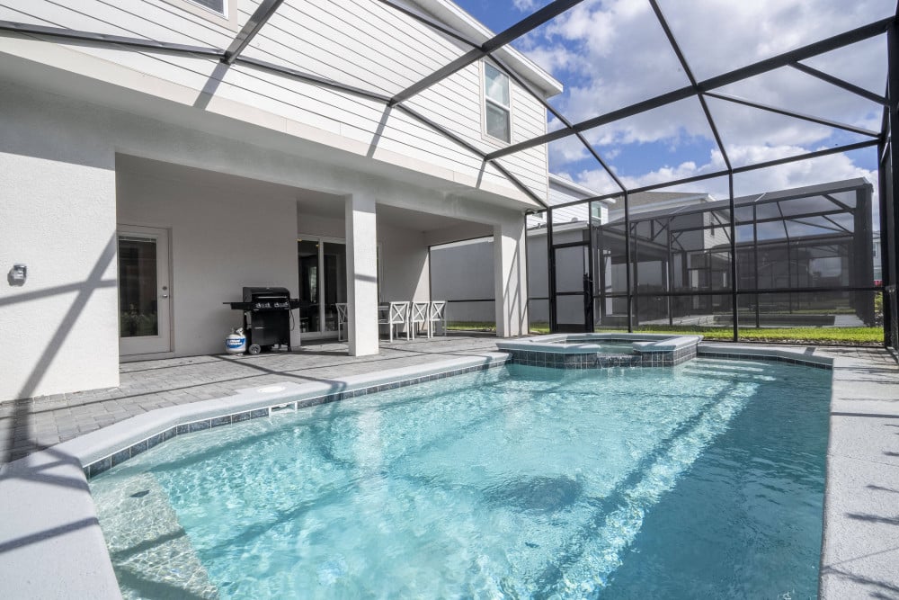 Windsor Cay 34