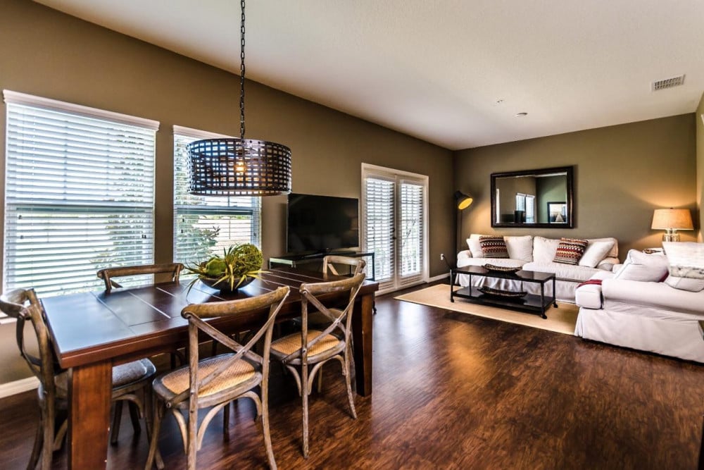 West Lucaya Village 7