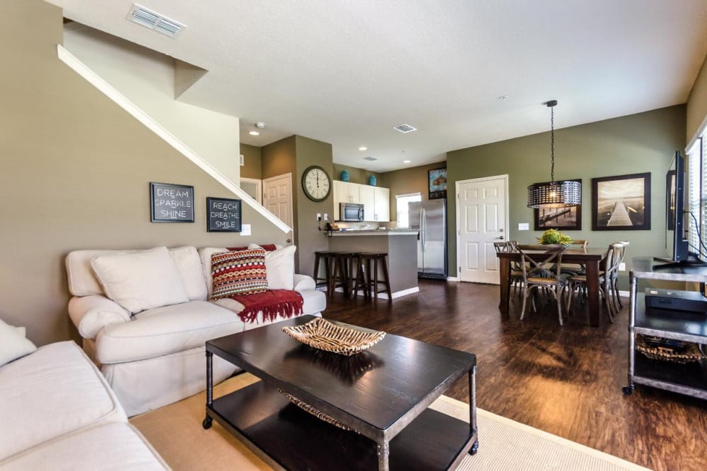 West Lucaya Village 7