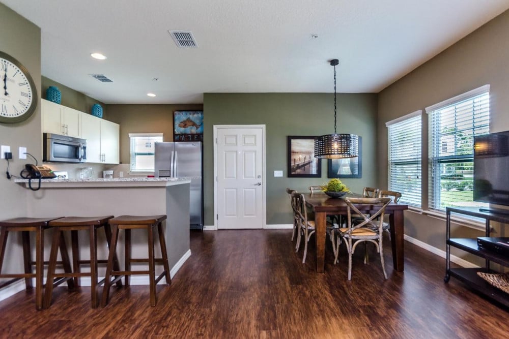 West Lucaya Village 7